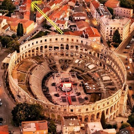 Appartamento Domus Nostrae-Pola Esterno foto
