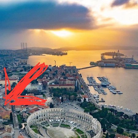 Appartamento Domus Nostrae-Pola Esterno foto